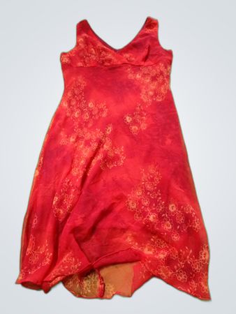 Vestido corto rojo floral digital