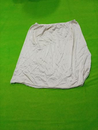 Unbemerkt weiße Baumwollshorts