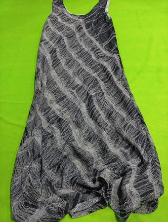 Unbranded Sleeveless Wavy Print Maxi Dress