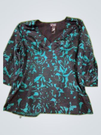 Liz Claiborne Printed V-Neck Blouse