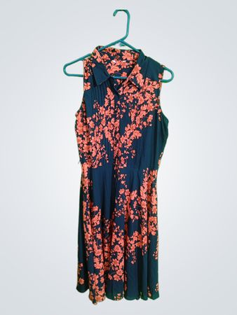 Sleeveless Floral Collared Midi Dress