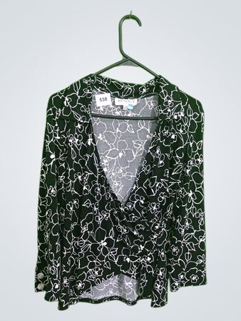 Studio I Black and White Floral Blouse