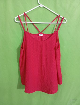 Red Sleeveless Top