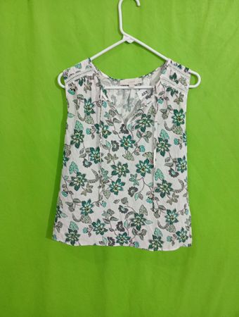 LOFT Petites Floral Sleeveless Blouse