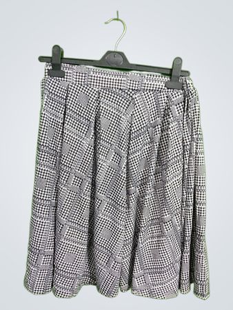 Black and White Houndstooth Skirt