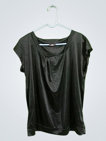 Black Short-Sleeve Shirt