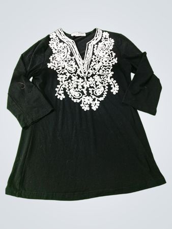 Lauren Michelle Embroidered V-Neck Tunic Top