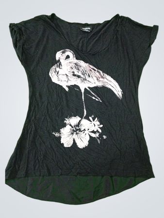 Bebe Graphic T-Shirt