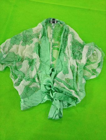 Bebe Kimono with Floral Print