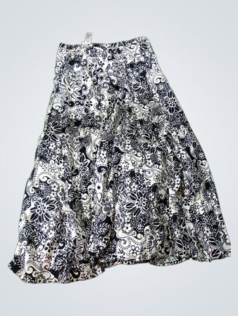 Chico's Black and White Floral Print Midi Skirt Size 1