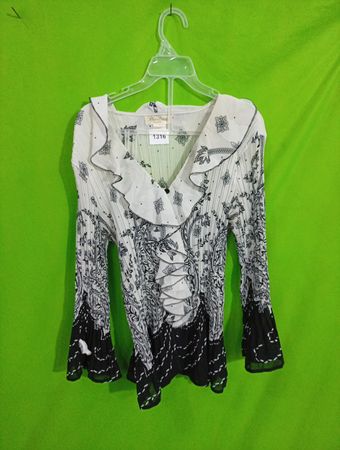Devri Limited White and Black Floral Print Blouse