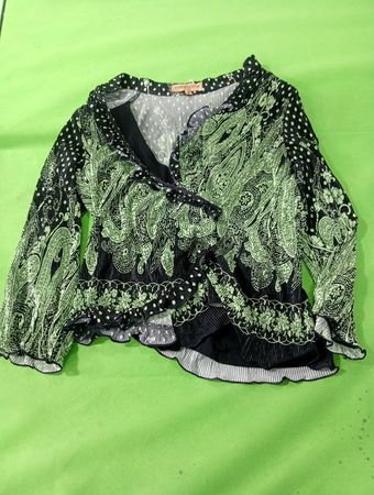 Not-So-Basic Black & Green Paisley Print Long Sleeve Blouse