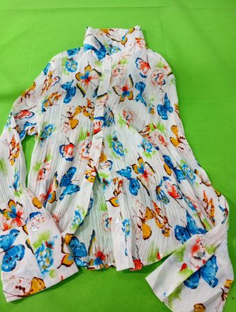 White Butterfly Print Pleated Blouse