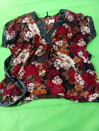 Floral Print Blouse with Black Trim