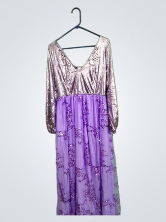 Langarm-Pailletten Kleid