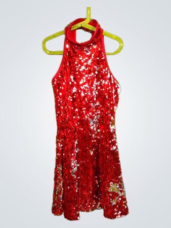 Rotes Pailletten-Halterkleid mit Etikett