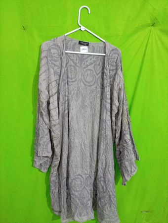 ZARA Accessories Grauer bestickter Kimono