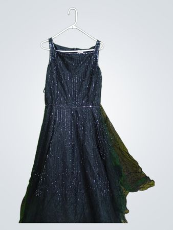 Neiman Marcus Schwarzes Perlenkleid