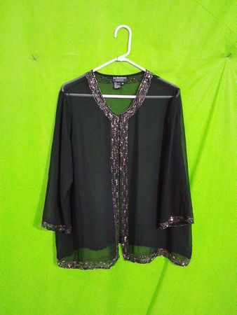 La Mode Perlenbesetzter transparenter schwarzer Cardigan