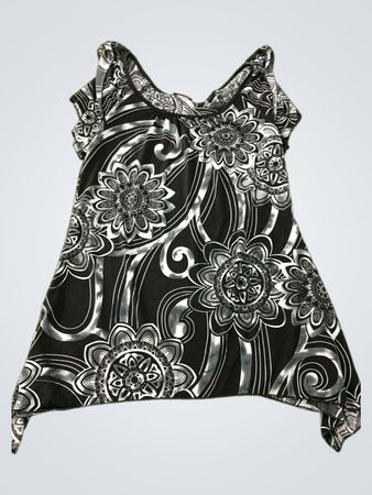 Agenda Women's Black & White Floral Print Tunic Top