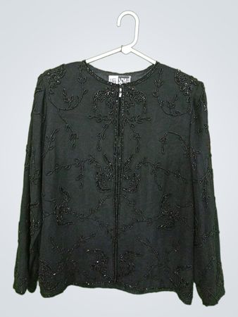 Life & Style New York Schwarze Perlenjacke