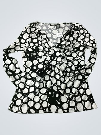 east5th Women's Black and White Circle Print Long Sleeve V-Neck Top