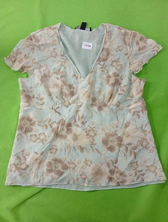 Josephine Chaus Women's Floral Print V-Neck Blouse