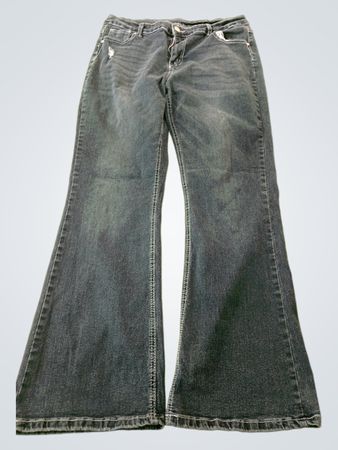Blue Flare Jeans mit bestickten Taschen