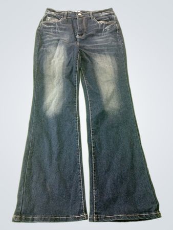 Jeans flare bleus avec broderie de papillon