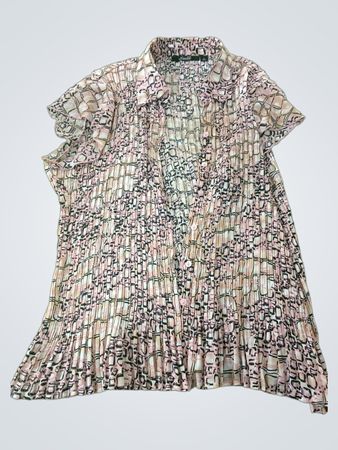 Essentials by Milano Women's Pleated Printed Shirt