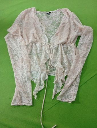 Windsor Lace Cropped Cardigan