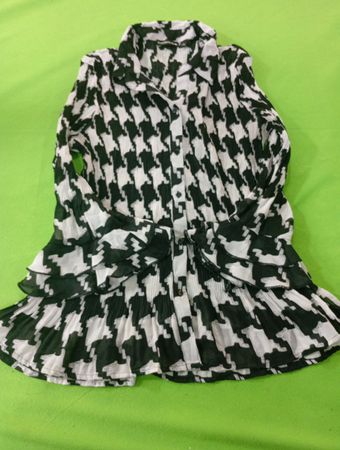 Robe plissée à motif pied-de-poule