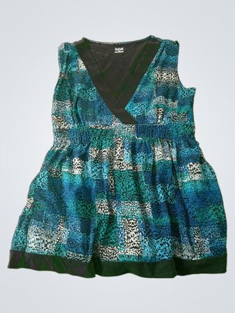 ana EIN NEUER ANSATZ Ärmelloses Blau- und Grünes Musterkleid
