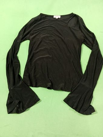 London Rose Black Bell Sleeve Top