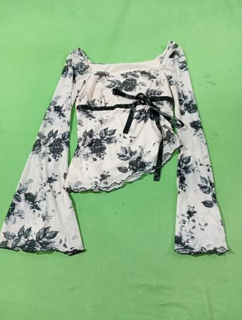 Floral Print Bell Sleeve Top