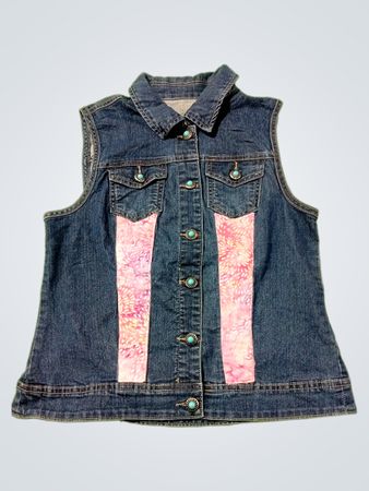 Gilet en denim avec des panneaux en tissu floral rose
