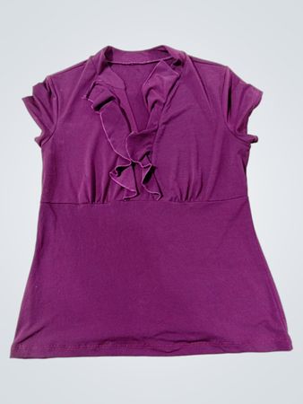 Violette Rüschenv-Ausschnitt-Bluse