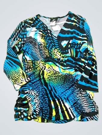 Libra Women's Ruched V-Neck Print Top
