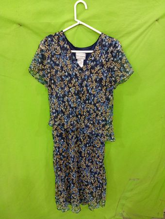 Karin Stevens Damen Kleider mit Blumenmuster Größe 14