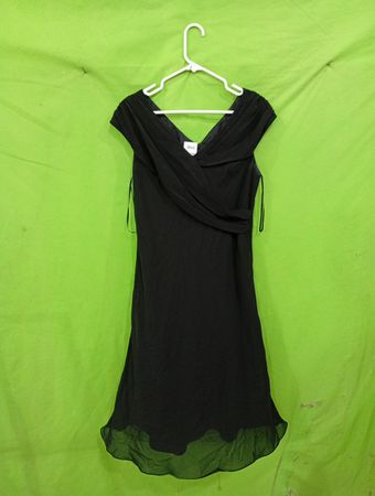DAVID WARREN NEW YORK Schwarzes Kleid mit kurzen Ärmeln