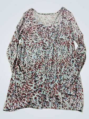 Langärmeliges gemustertes Kleid
