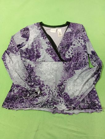 Acess von Liz Claiborne Langarm-Wickeloberteil