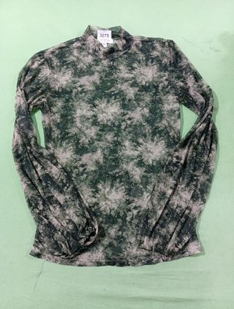 Full Circle Trends Grüner Batik-Mesh-Hals mit Mock Neck und langen Ärmeln