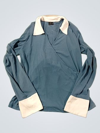 INC International Concepts Blau Langarm-Wickeloberteil mit weißem Kragen und Manschetten