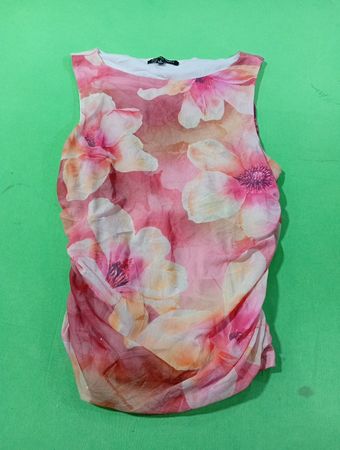 DYLAN RYAN NYC Floral Ruched Ärmelloses Top