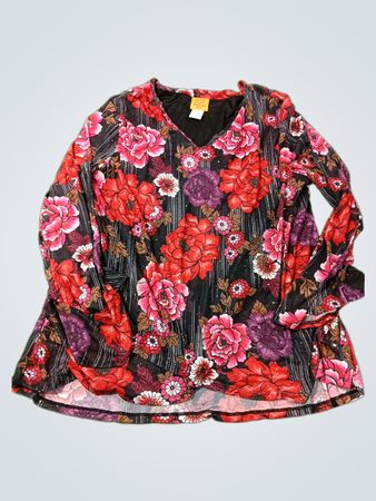 Ruby Rd. kleine blumengemusterte Langarmbluse
