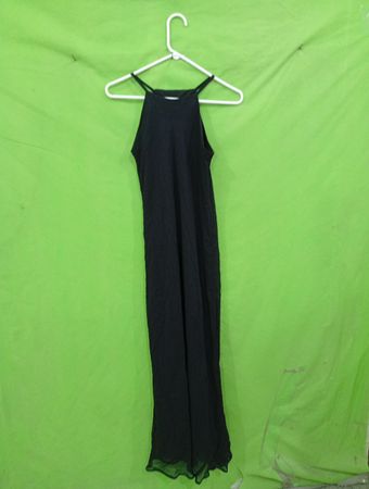 Schwarzes Maxikleid