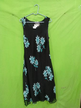 STUDIO I Schwarzes Blumenkleid ohne Ärmel