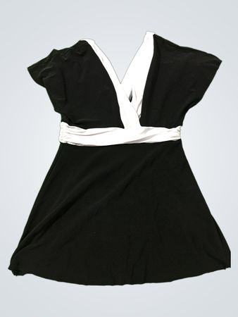 White House Black Market V-Neck Kleid