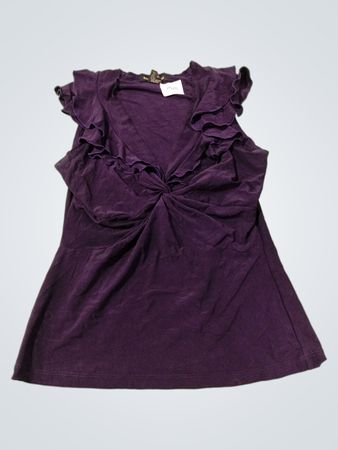 Sus Twist Front Ruffle Top